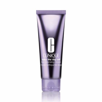 TAKE THE DAY OFF™ FACIAL CLEANSING MOUSSE (LIMPIADOR FACIAL EN MOUSSE)
